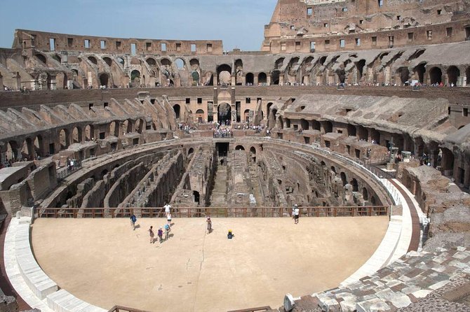 Colosseum with Arena, Roman Forum and Palatine Hill Guided Tour - Guides, Microphones, and the Audio Guide Choice
