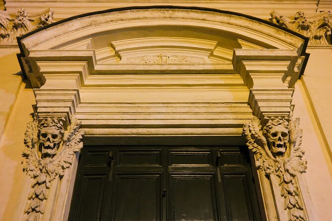 COMBO: Rome's Capuchin Crypts Tour & Rome's Dark Side Ghost Tour - Poisoners, Executioners, and Castel Sant’Angelo’s Cenci Story