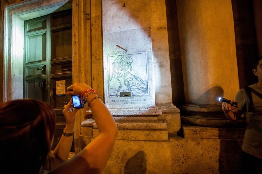 Dark Heart of Rome: Facts, Legends, and Mystery Tour - The itinerary flow: how the stops work together