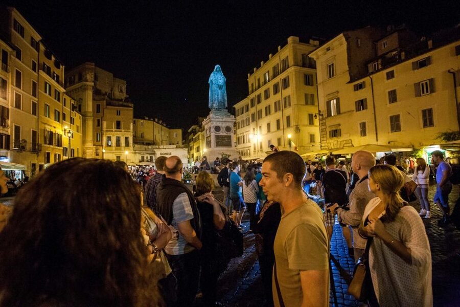 Dark Heart of Rome: Facts, Legends, and Mystery Tour - Via del Governo Vecchio: the streets that beg for a photo