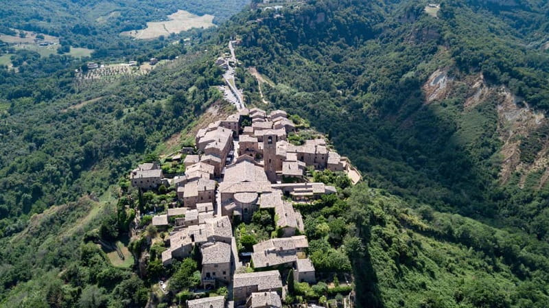 Day trip Frm Rome: Civita di Bagnoregio & Villa Lante Garden - Civita di Bagnoregio: plan your walk like a local