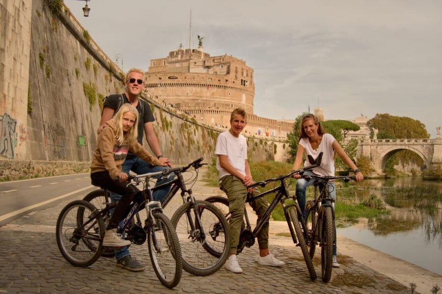 Discover Rome by Bike – Flexible Rental to Explore the City - Optional entrance ticket or guided attraction: when it’s worth it
