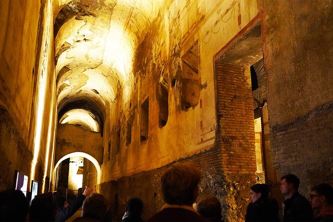 Domus Aurea Tour with WEST WING & Virtual Reality Experience - VR Reconstruction: Turning Broken Walls Back Into Place