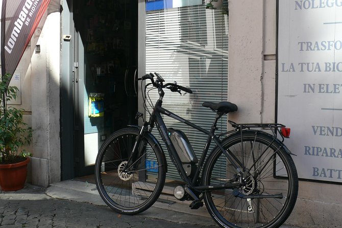 E-bike rental - The E-Bikes Themselves: Power, Comfort, and Safety Bits