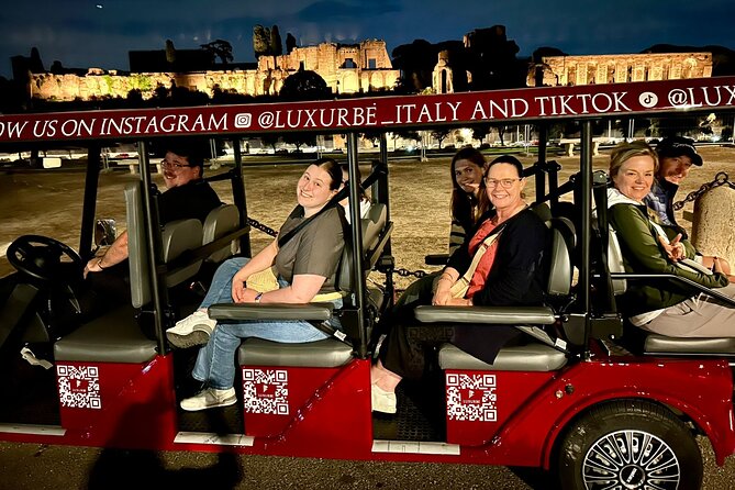 E-Tuk Tour: Rome by Night - The opener: Piazza di Spagna and Trevi Fountain after dark
