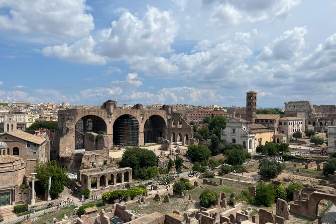 Entrance Tickets Colosseum, Roman Forum, Palatine with Audioguide - Stop 2: Roman Forum monuments along Via Sacra