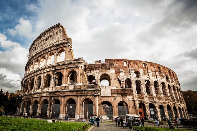 Entrance Tickets Colosseum, Roman Forum, Palatine with Audioguide - Small group size and why it matters at these sites