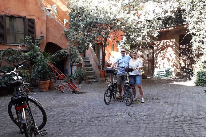 Exclusive Enogastronomy Tour Wine and food tasting - Santa Cecilia in Trastevere and the crypt: the visit that can add some cost