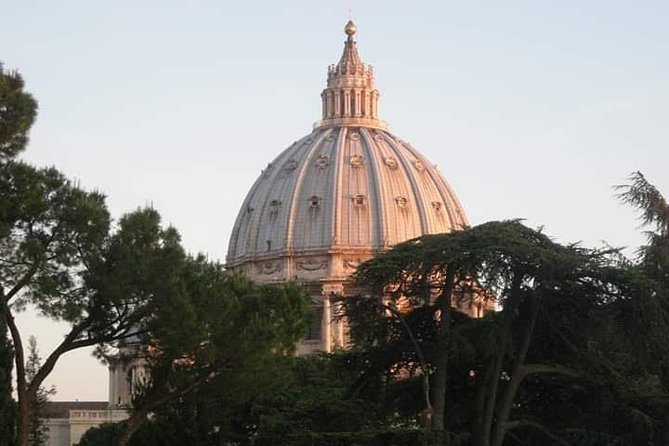 Exclusive Guided tour : Vatican Museum,Sistine Chapel & Basilica - Guides, Group Size, and the Quality of the Story