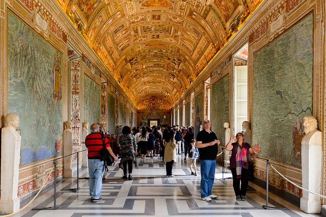 Exclusive Private Tours Vatican Museum | Sistine Chapel and St. Peter's Basilica - St. Peter’s Basilica with an official guide: more than a church photo stop