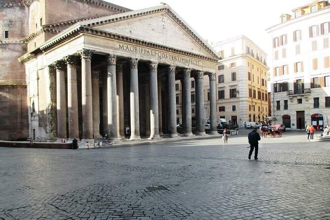 Exclusive ROME - Golf Cart City Tour with Italian Gelato - Colosseum (outside only) and Via Veneto: iconic hits without ticket stress