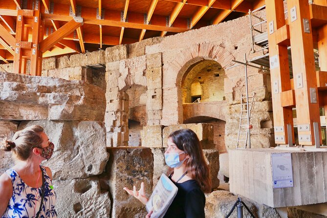 Expert Guided Tour of Colosseum Arena OR Underground, and Forum - The Forum and Palatine Hill walk: power, religion, and big-city life