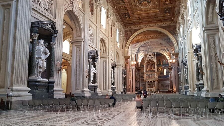 Explore Christian Rome and the Underground of San Clemente - Timing, walking pace, and the clothing rules that can make or break your day