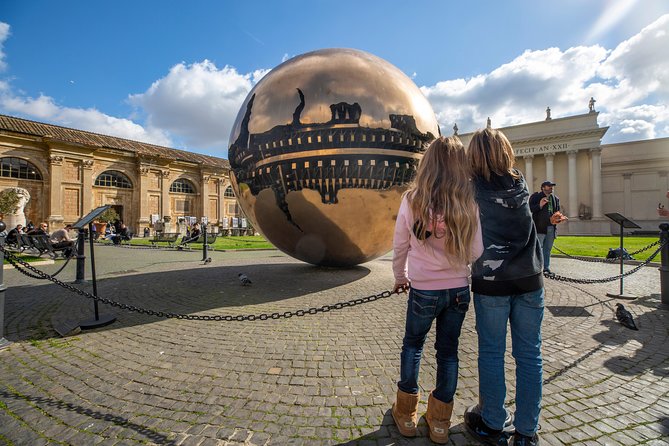Family Friendly Private Vatican Tour and Sistine Chapel - Meeting point and the first things to get right
