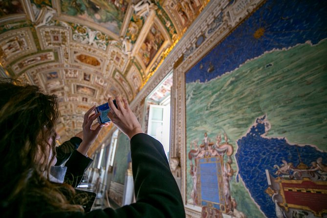 Family Friendly Private Vatican Tour and Sistine Chapel - Vatican Museums: an art lesson designed for moving kids