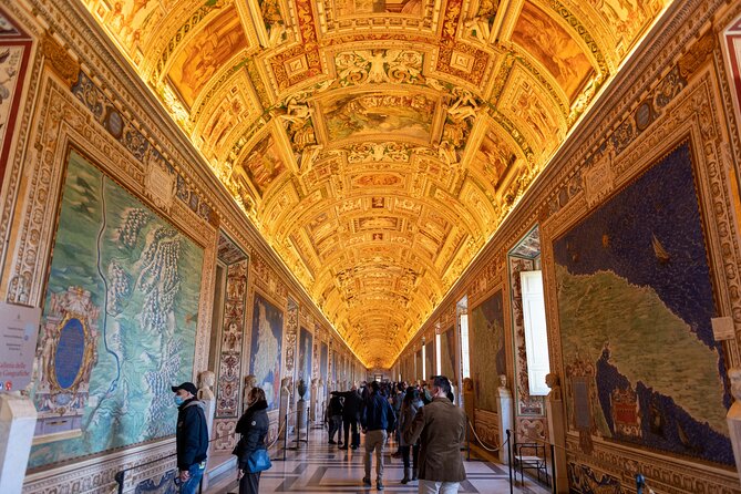 Fast track: Vatican Museums, Sistine Chapel Guided and St. Peter's Basilica Tour - St. Peter’s Basilica: Priority Access and What to Look For