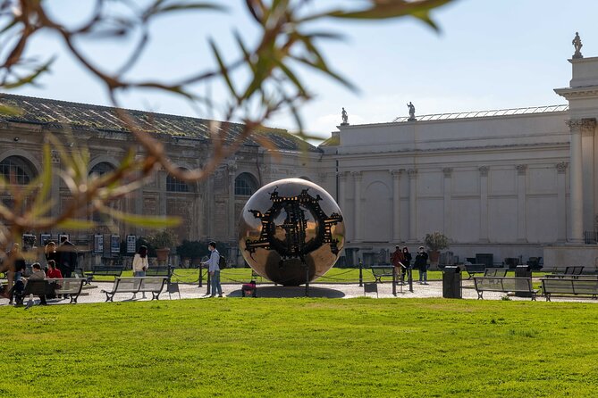 Fast track: Vatican Museums, Sistine Chapel Guided and St. Peter's Basilica Tour - Headsets, Crowds, and Guide Clarity: The Make-or-Break Factor
