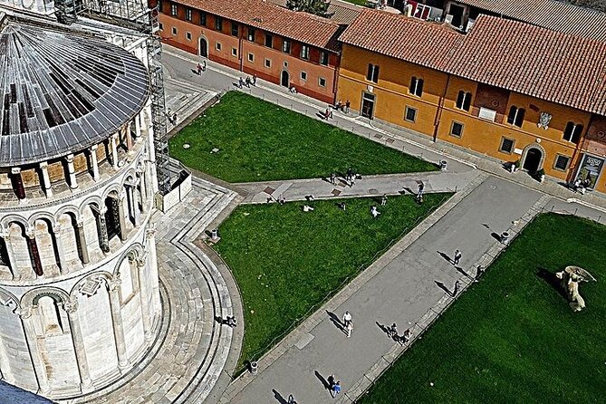 Florence and Pisa from Rome: Full Day Private Tour - Piazza del Duomo to Piazza della Signoria: where Florence feels political and powerful