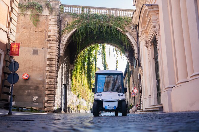 Food Tour of Rome in Golf Cart - Giolitti gelato finish: how to end strong (and not just order blindly)