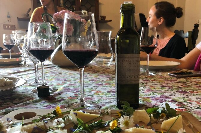 Frascati Day Tour: Road from Rome with Wine Tasting & Lunch - The vineyard: history underground and tastings above it