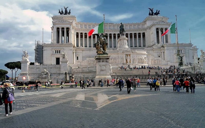 From Civitavecchia: Hop-On Hop-Off Rome Tour & Bus Transfer - Timing Pressure: The 9:00 to 17:00 Cruise-Day Reality
