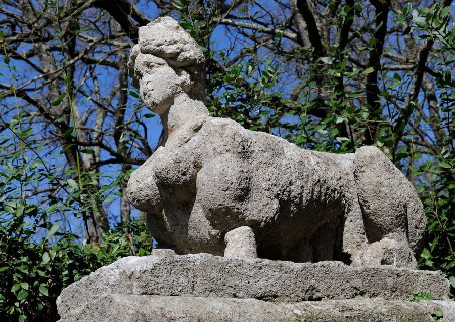 From Civitavecchia: the Dying City and Monster Park Tour - Languages, Group Size, and the Tone of the Day