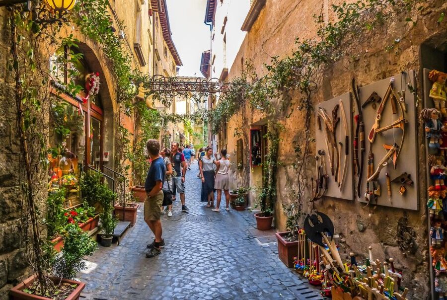 From Rome: Bagnoregio & Orvieto Day Trip with Wines & Lunch - Why Civita di Bagnoregio and Orvieto Work So Well From Rome