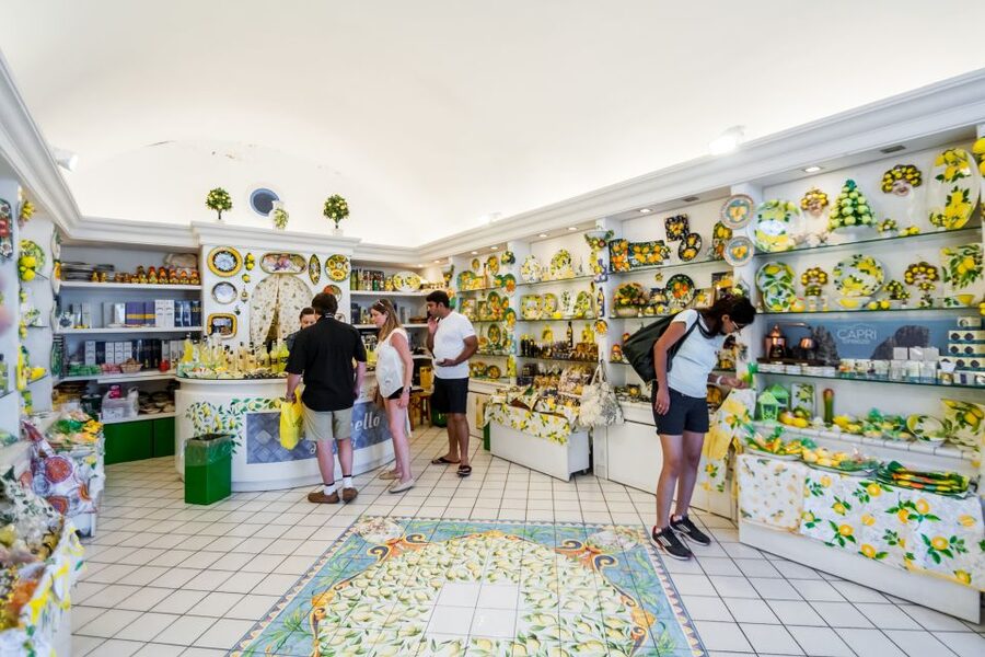 From Rome: Capri Guided Day Trip with Blue Grotto - Capri time: how to use your free hours well