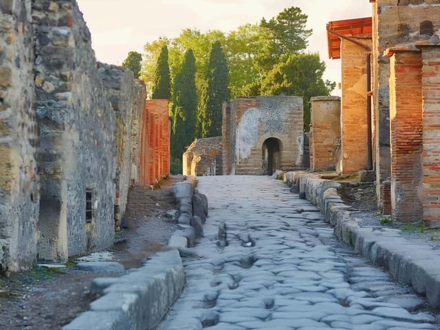 From Rome Day trip: Pompeii and Vesuvius at your leisure - Key highlights that matter on the ground
