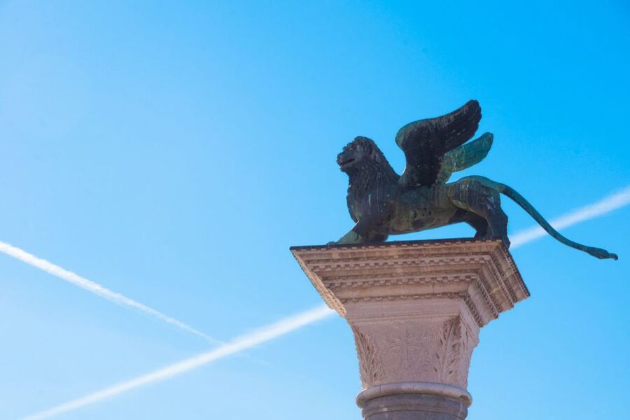From Rome: Day Trip to Venice by High-Speed Train - St. Mark’s Square and the Bridge of Sighs: The Icons, With a Clear Flow