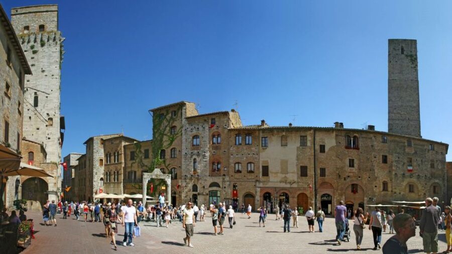 From Rome: Florence & Tuscany Day Tour by High-Speed Train - From Florence to the Countryside by Van: the moment the schedule changes gears