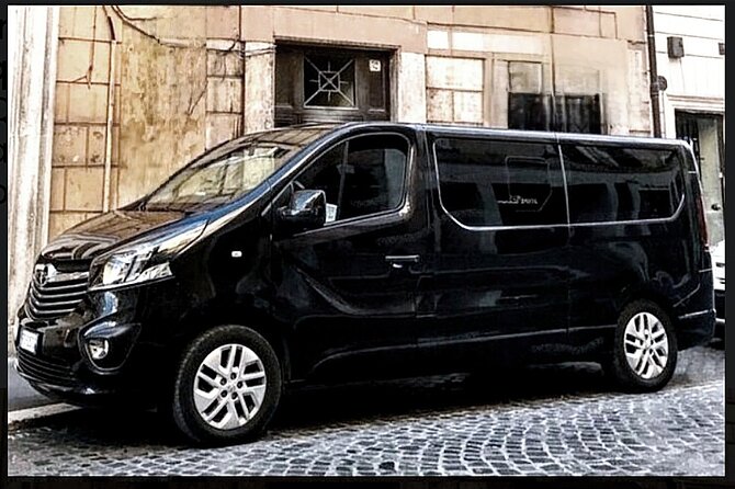 From Rome Hotel to Fiumicino Airport (FCO) 3-8 People - Meeting your driver without taxi-line stress