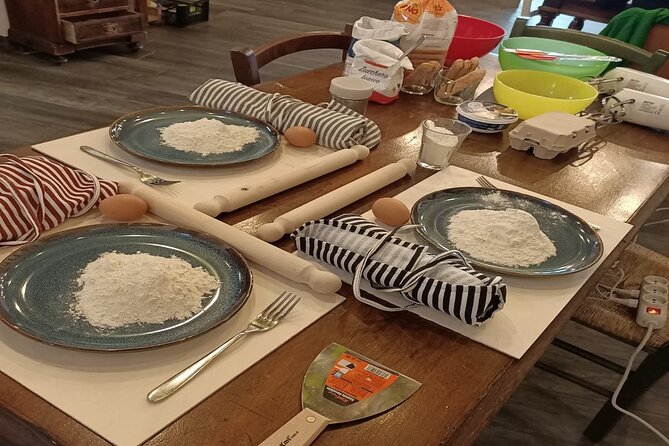 From Rome: Pasta & Tiramisù Cooking Class near Spanish Steps - Chef Roberto and the language advantage in Rome