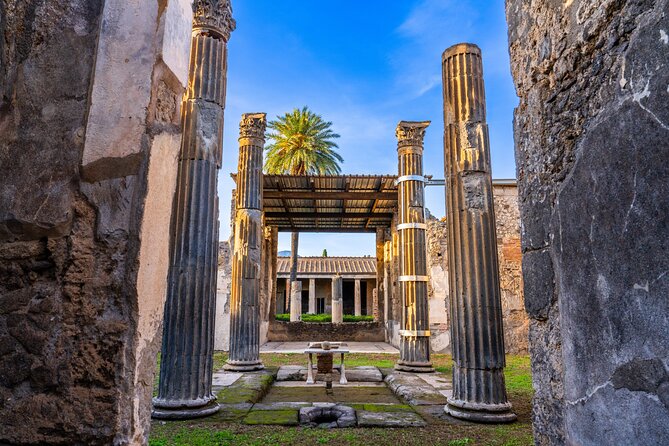 From Rome: Pompeii and Sorrento – Sun, Stones and Flavours - Ristorante Vesuvio lunch option: affordable, basic, and on-site
