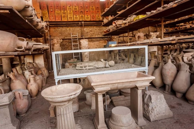 From Rome: Pompeii and Vesuvio Guided Day Trip with Lunch - Lunch in Pompeii: pizza, dessert, and the timing trade-off