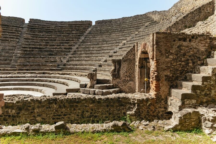From Rome: Pompeii Day Trip with Optional Vesuvius and Lunch - Lunch With Bay Views: What the 3-Course Stop Is Like
