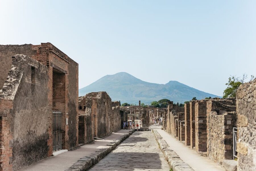 From Rome: Pompeii Day Trip with Optional Vesuvius and Lunch - The Comfort Advantage: Private Air-Conditioned Bus With Wi‑Fi