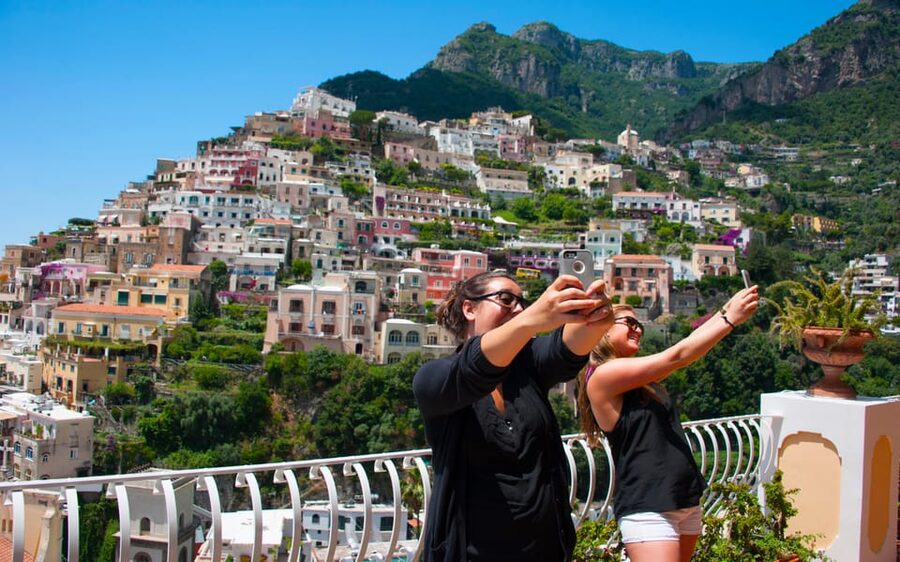 From Rome: Pompeii, Positano and Amalfi Coast Day Trip - Group size and guide style: why it can feel smooth—or tight