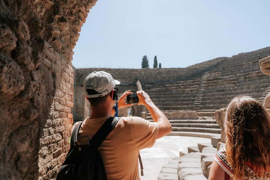 From Rome: Pompeii with Expert Guide & Amalfi Coast Day Trip - Pompeii with a Real Expert: Streets, Baths, and the Human Scale