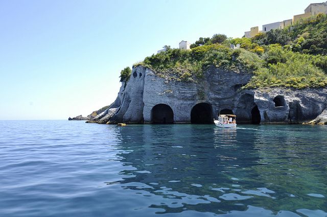 From Rome: Ponza Island Day Trip with Boat Excursion - Captain-made pasta lunch on deck: simple, filling, and actually timed well
