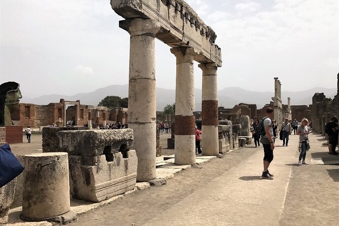Full-Day Private Tour of Pompeii and Amalfi Coast from Rome - Why the order may shift: traffic, road construction, and keeping your day sane