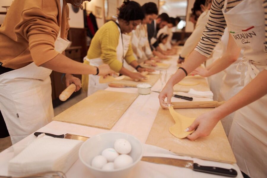 Gelato and Pasta Cooking Class in Rome - Piazza Navona - The chef cooks it: you shape, they nail the finish