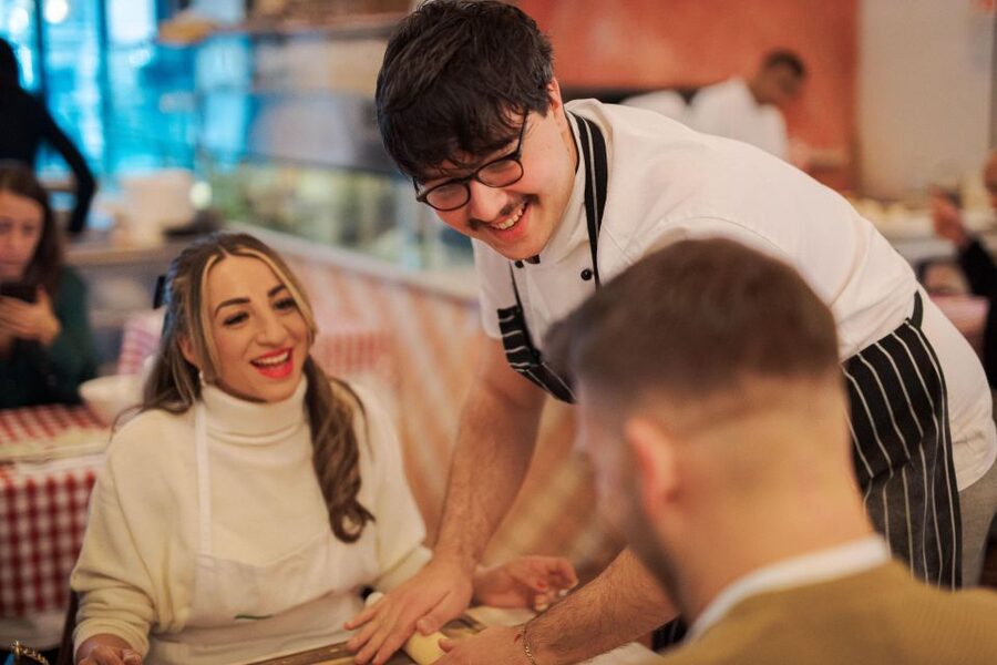 Gelato and Pasta Cooking Class in Rome - Piazza Navona - Vegetarian options, kids, and who this workshop suits