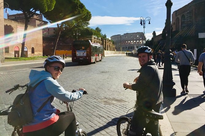 Gems of Rome: Small group E-bike tour with street food stops - Trevi Fountain in 20 Minutes: The Good, the Crowds, the Timing