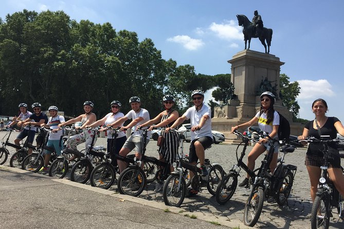 Gems of Rome: Small group E-bike tour with street food stops - Ending at Piazza Venezia and the Vittorio Emanuele II Monument