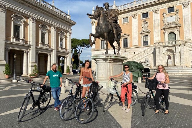 German E-Bike Tour durch Rom - Circo Massimo to Orange Garden: where the ride starts feeling big