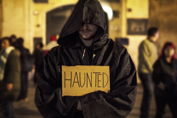 Ghosts and Crimes of Rome Night Walk - Dowsing rods: interactive ghost hunting (without pretending it’s science)