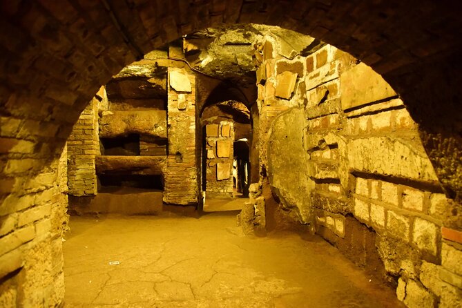 Golf Cart Driving Tour in Rome: 2.5 hrs Catacombs & Appian Way - Getting started at the office near the Pantheon