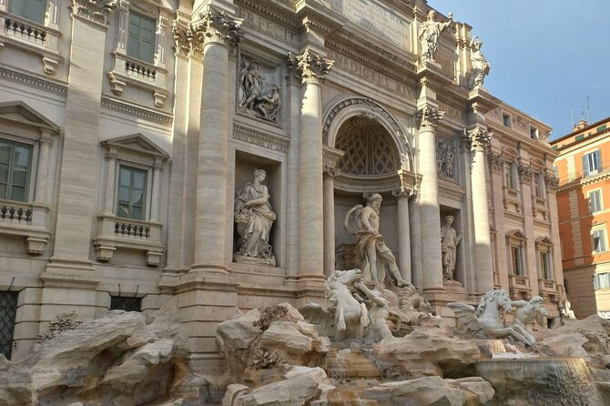 Golf Cart Small-Group Guided Tour: Rome City Highlights - Trevi Fountain: 10 minutes that you should plan like a photo shoot