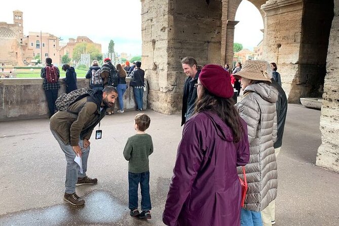 Guided Group Tour of Colosseum, Palatine Hill and Roman Forum - Palatine Hill in 30 Minutes: Legend, Luxury, and Big Roman Views
